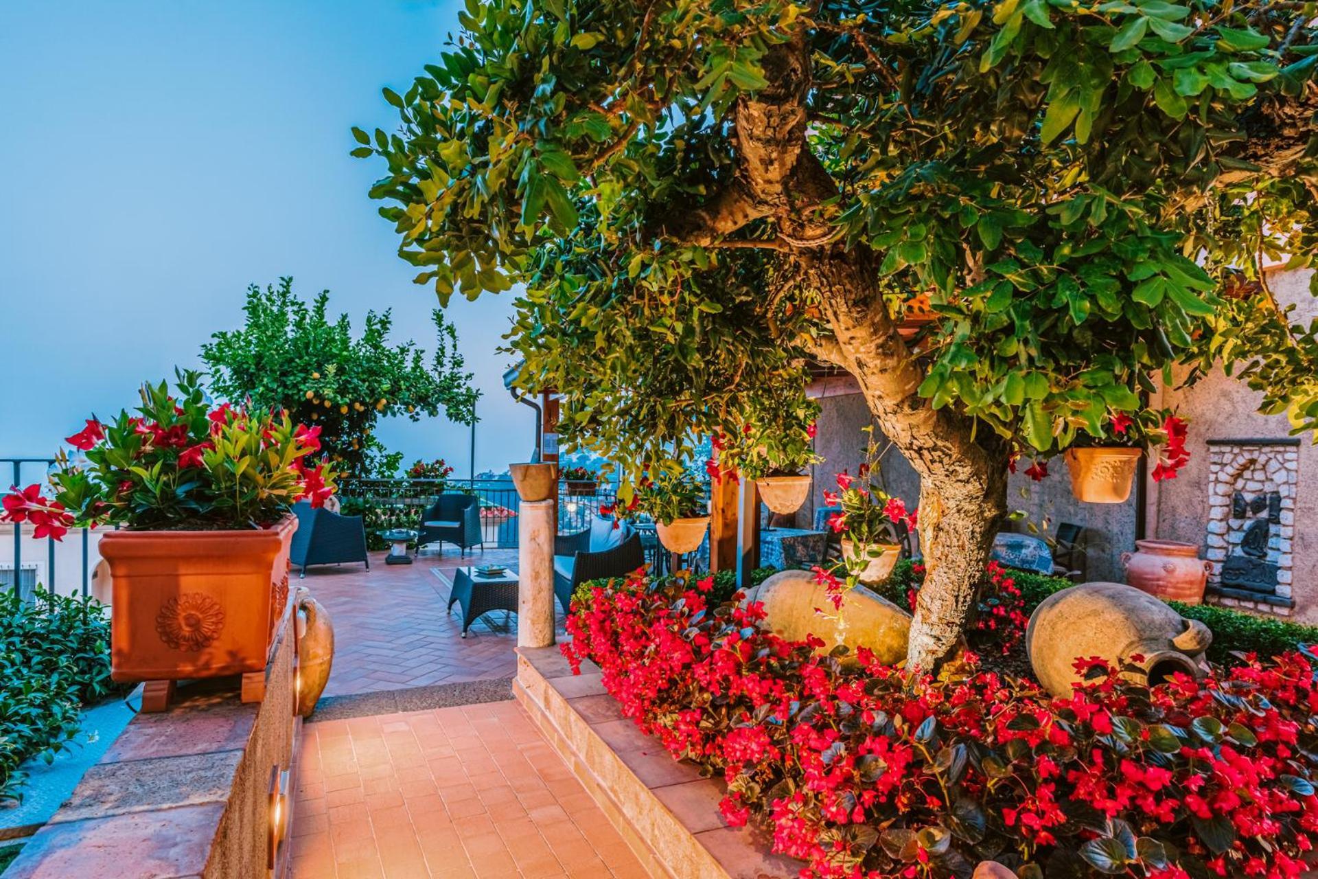 B&B Il Cortile Равелло Экстерьер фото