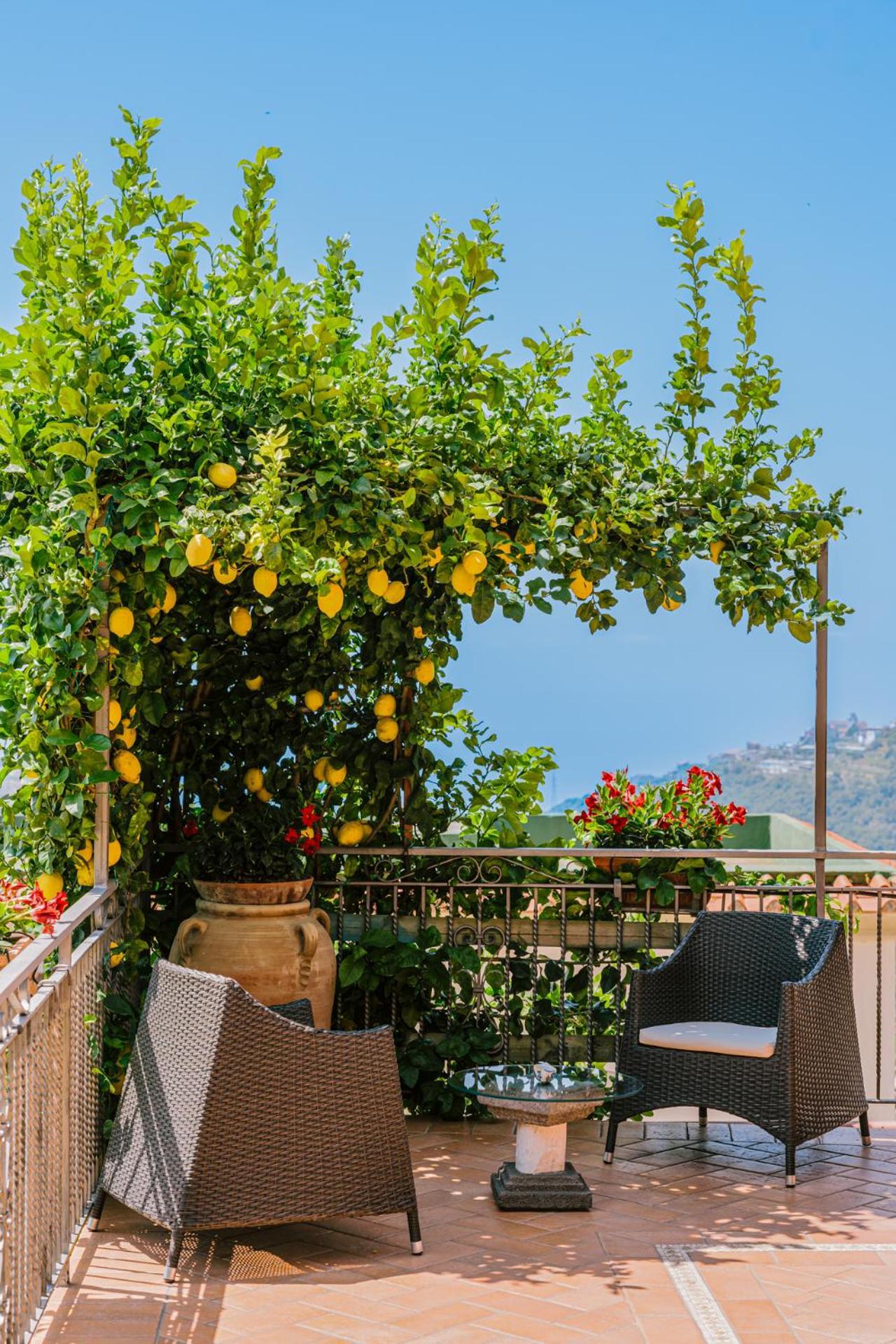 B&B Il Cortile Равелло Экстерьер фото